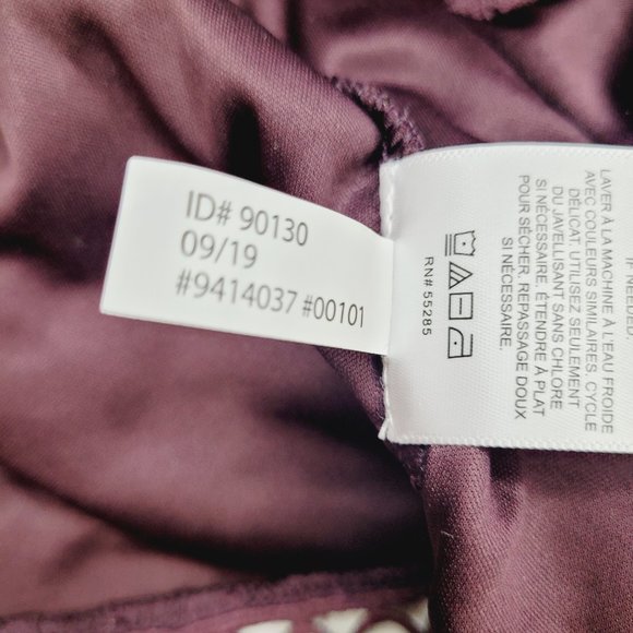 Express Dress Eyelet Lace Women's Small Purple V-Neckline Dark Romantic Vampy - Picture 14 of 15